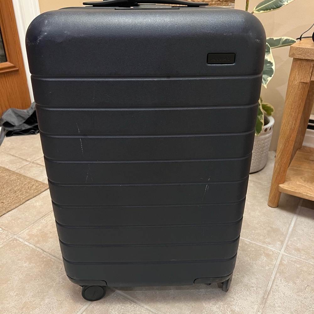 Away Carry on luggage
